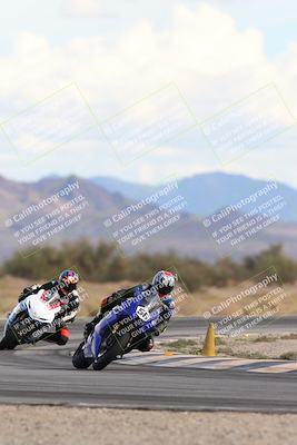 media/Nov-16-2025-Race Pace (Sun) [[8c5fa54630]]/Non Verified Riders (1st 20 Minutes)/5-Turn 15 (110pm)/